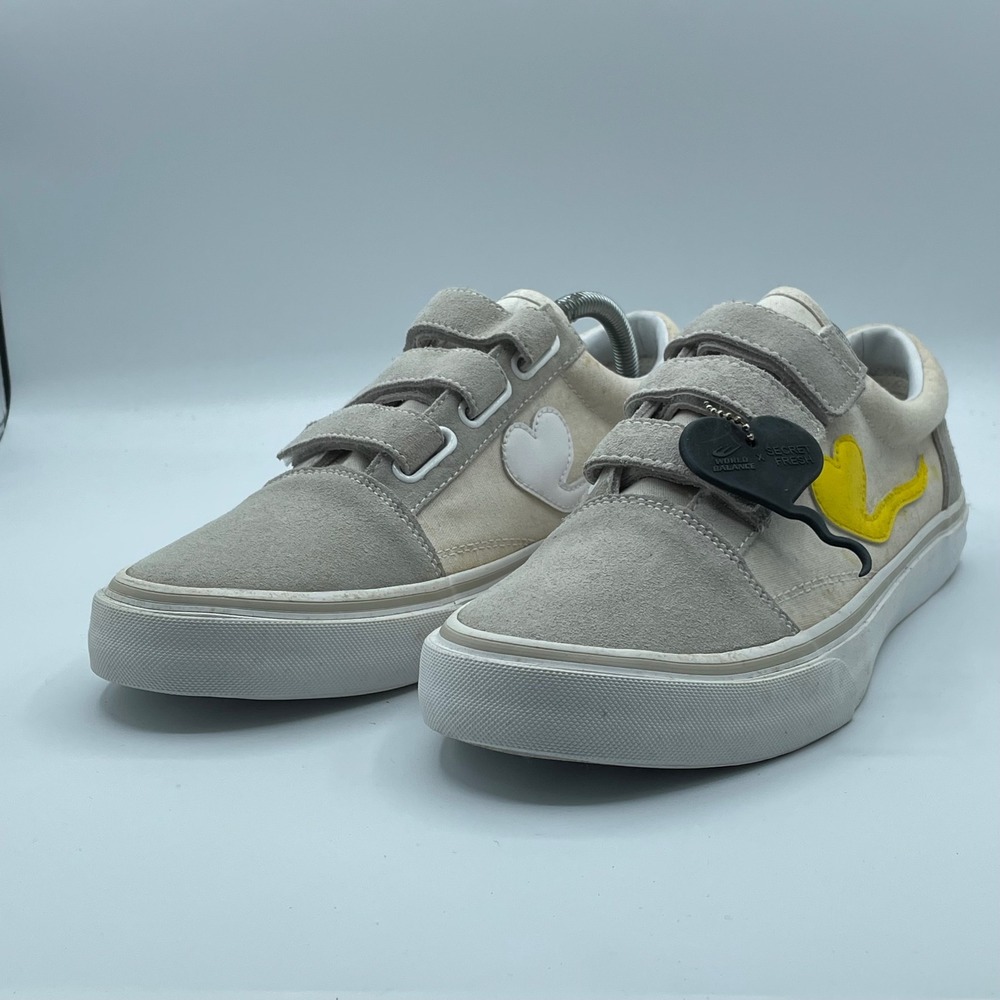 World‎ Balance Men's Velcro Sneakers Grey White Yellow Heart Logo Casual Shoes